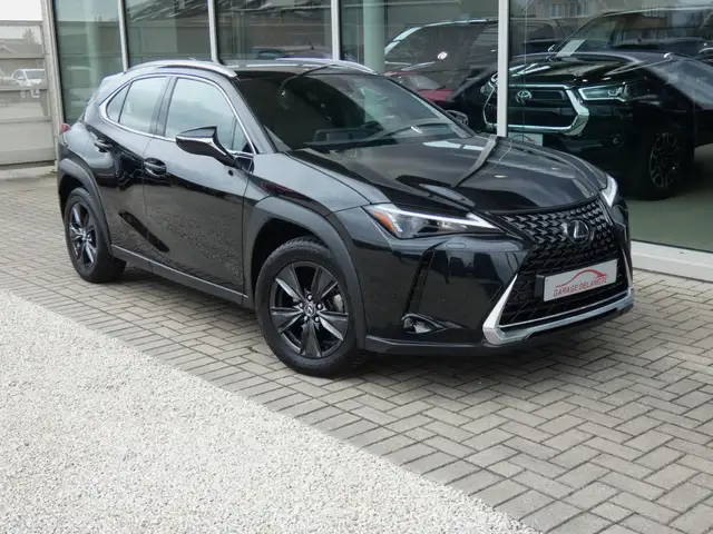 Lexus UX 250h Hybrid TREKHAAK +LEDER +Zetelverwarming +Dodehoek