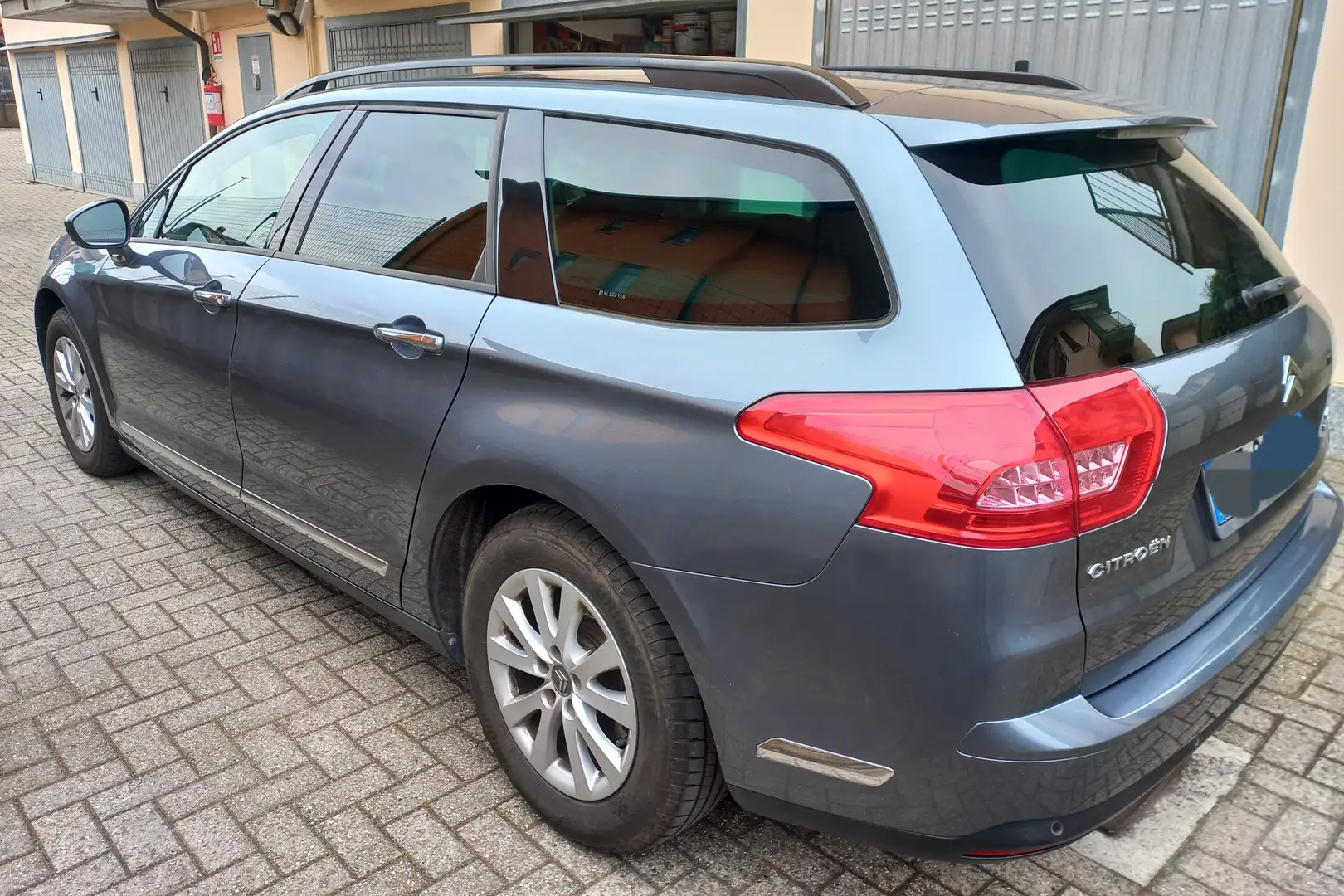 Citroen C5 C5 Tourer 1.6 hdi 16v airdream Fap - 1