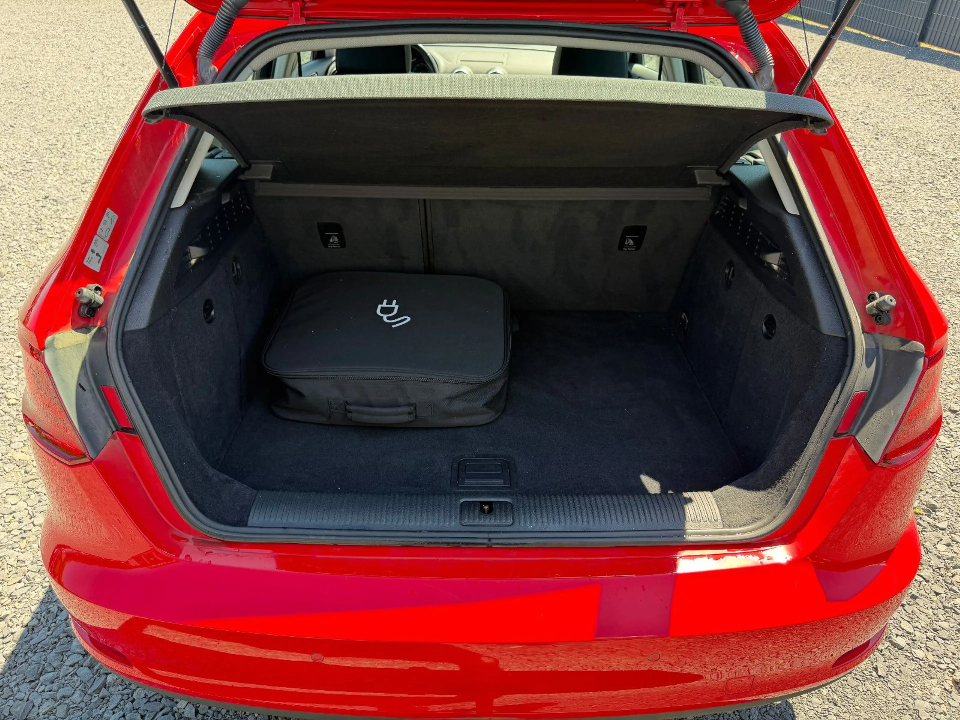 Audi A3 Sportback e-tron NAVI/LED/KAMERA — photo 12