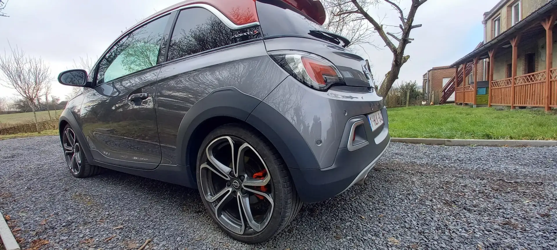 Opel Adam Adam Rocks S 1.4 Turbo Grijs - 1