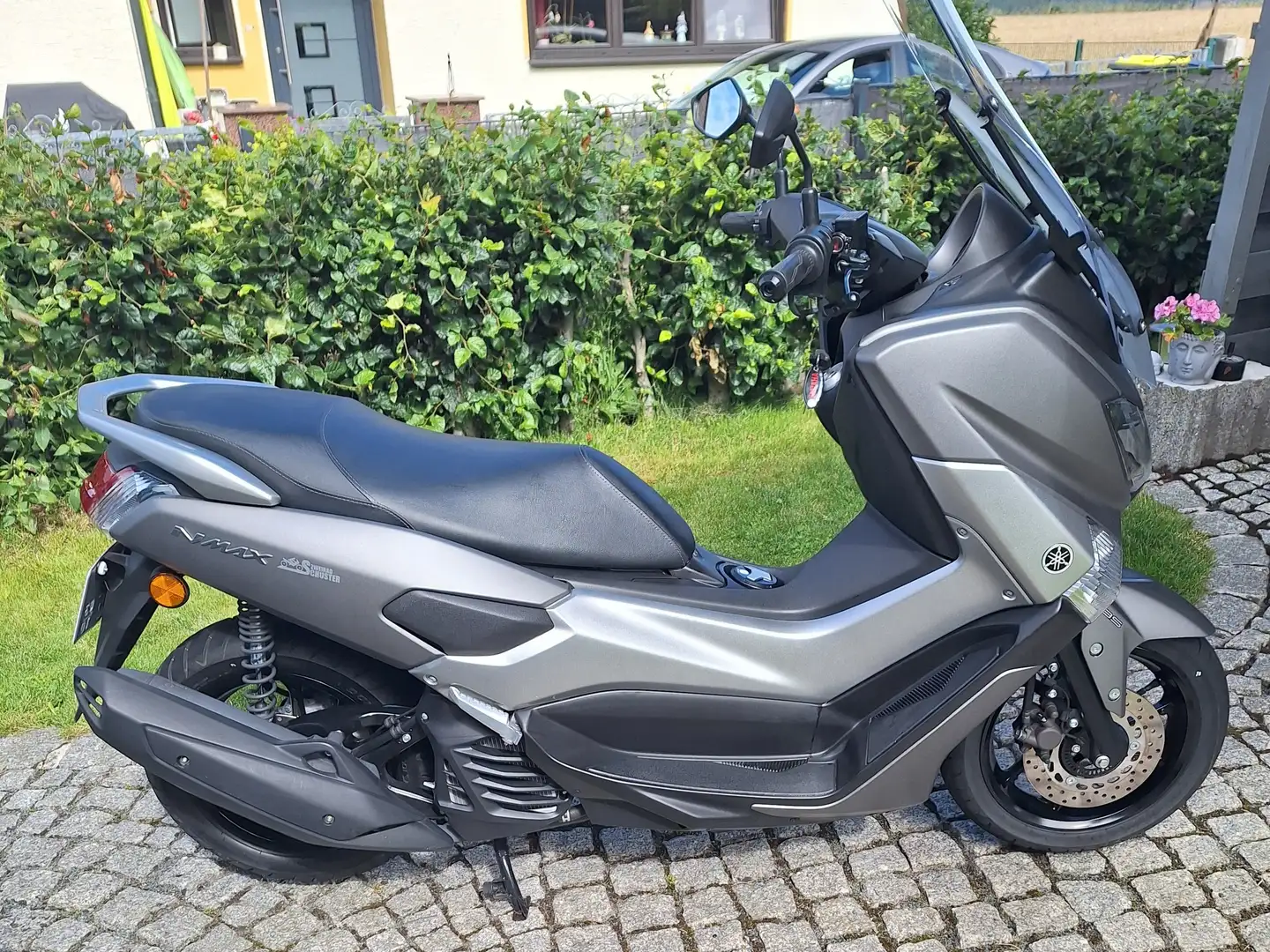 Yamaha NMAX Gri - 1