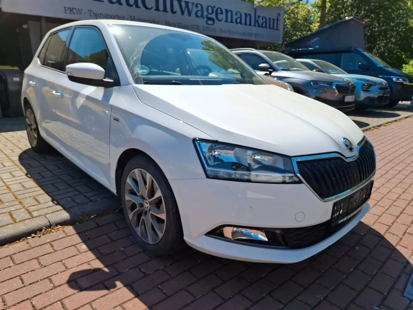 Skoda Fabia 1.0 MPI *AMBITION Line* Weiß - 1