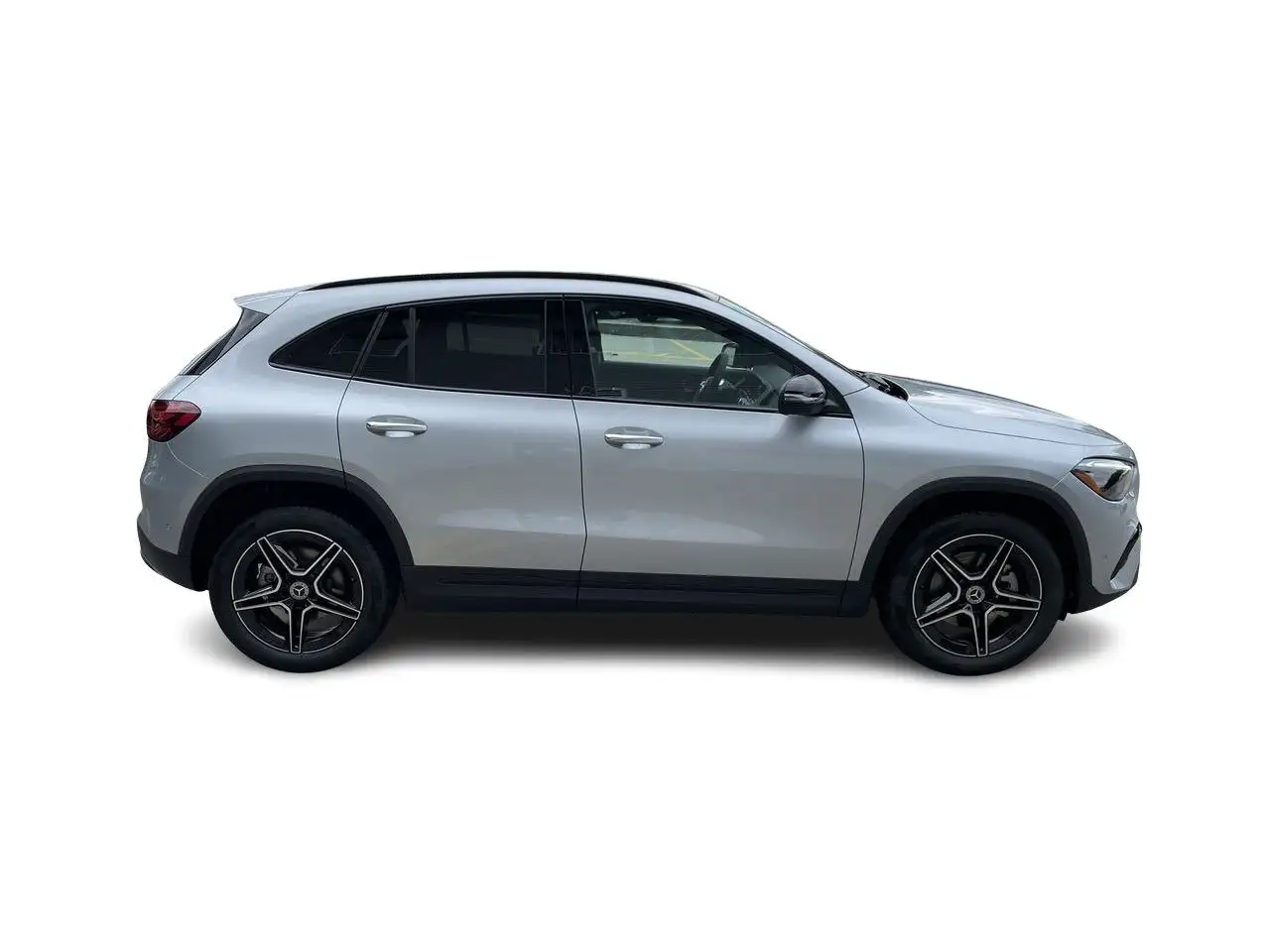 Mercedes-Benz GLA снимка Mercedes-Benz GLA