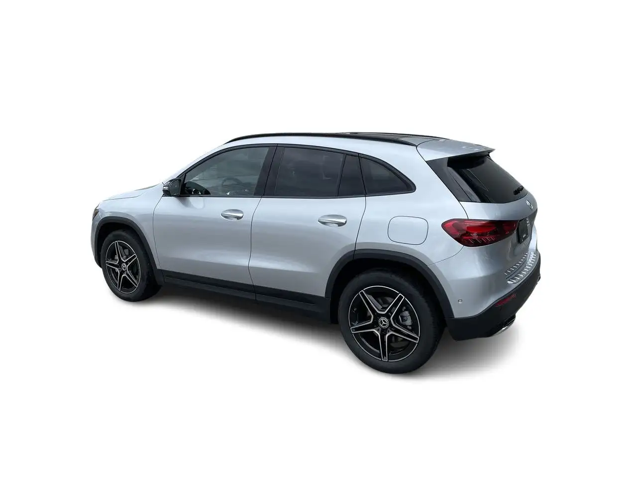 Mercedes-Benz GLA снимка Mercedes-Benz GLA