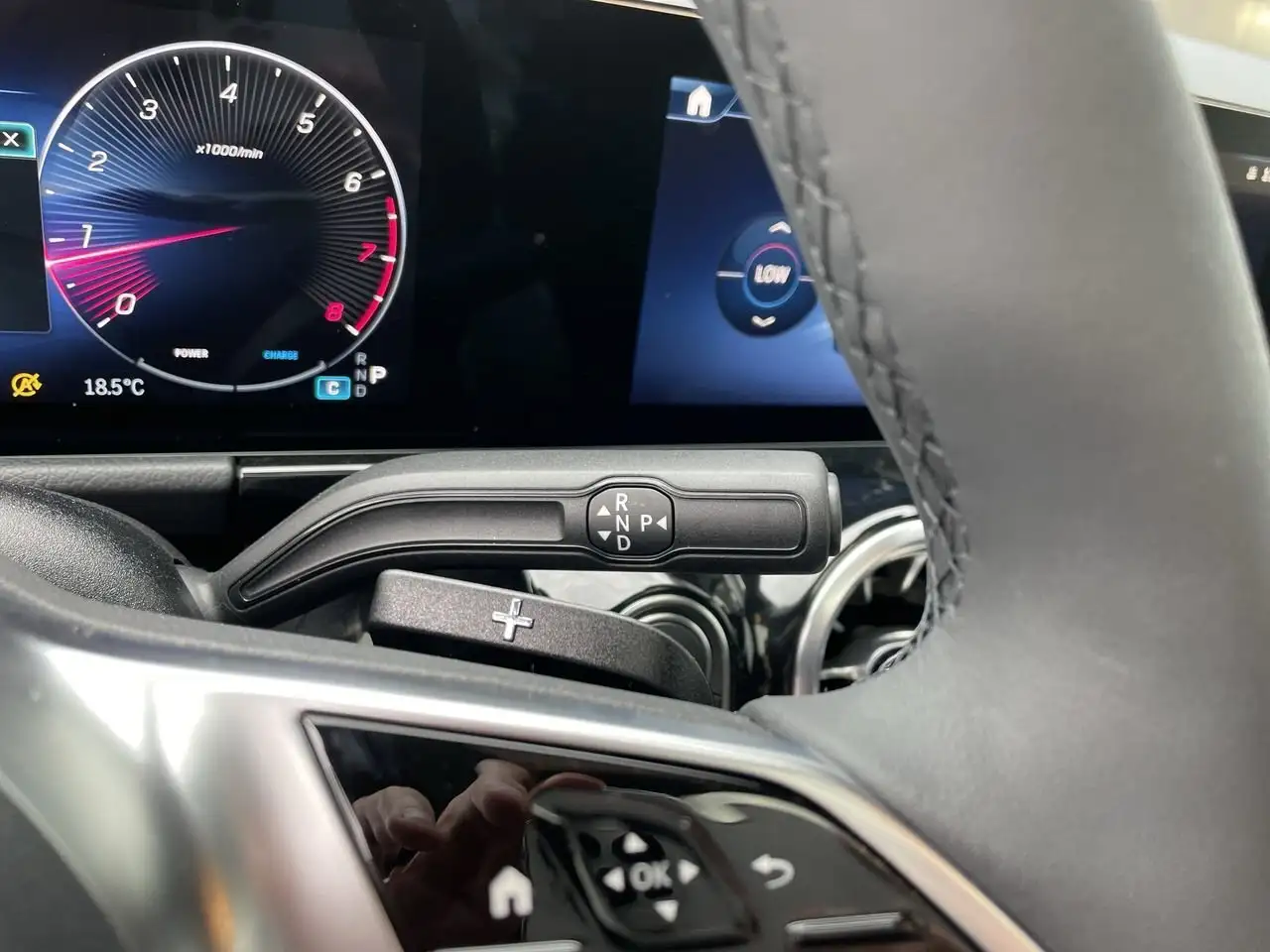 Mercedes-Benz GLA снимка Mercedes-Benz GLA