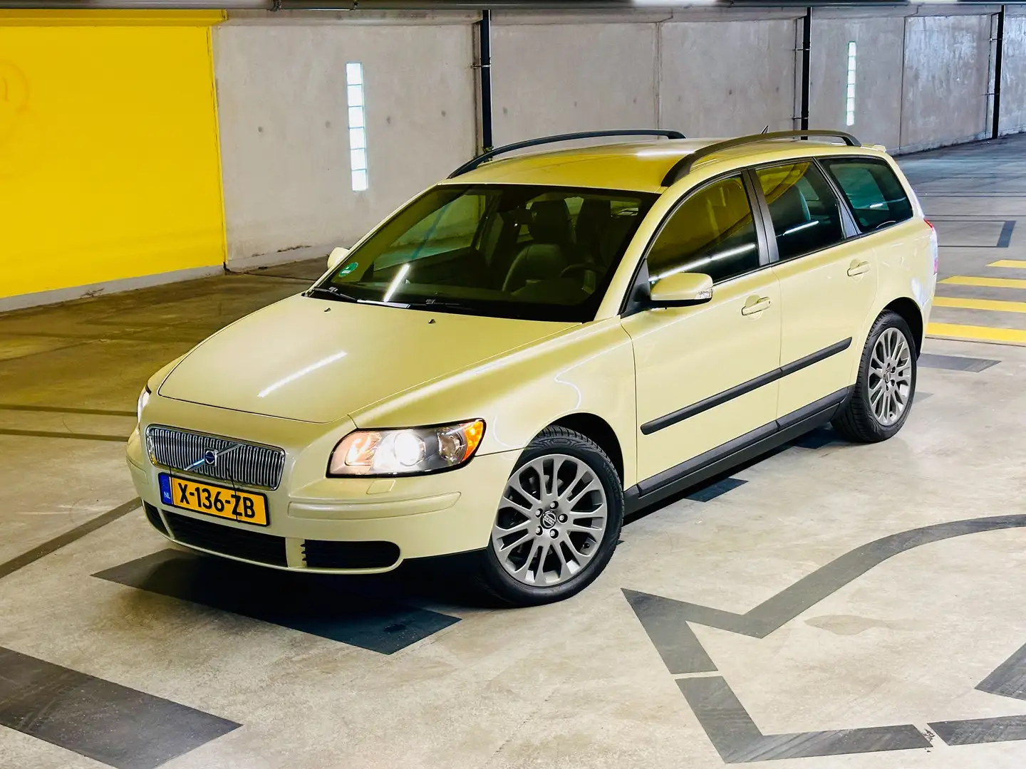 Volvo V50 2.4 | Youngtimer | Leder | Airco | Automaat | PDC Zielony - 1