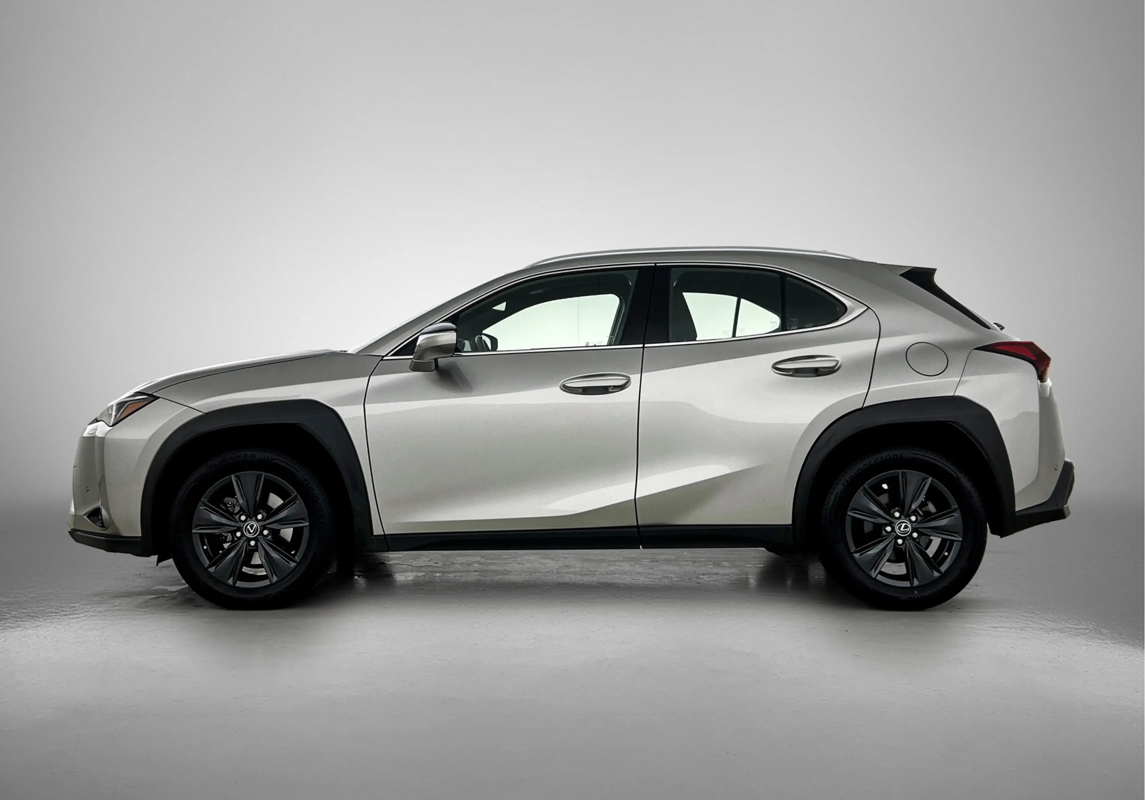 Lexus UX 250h Luxury Line | Trekhaak | PDC | BLS | Apple CarPlay — photo 3
