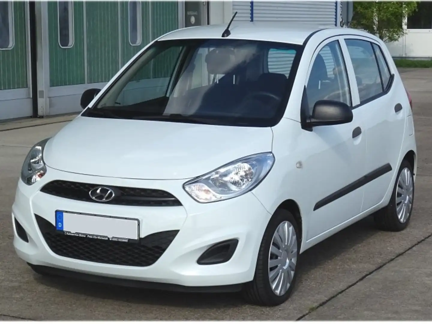 Hyundai i10 i10 1.1 Classic Weiß - 2