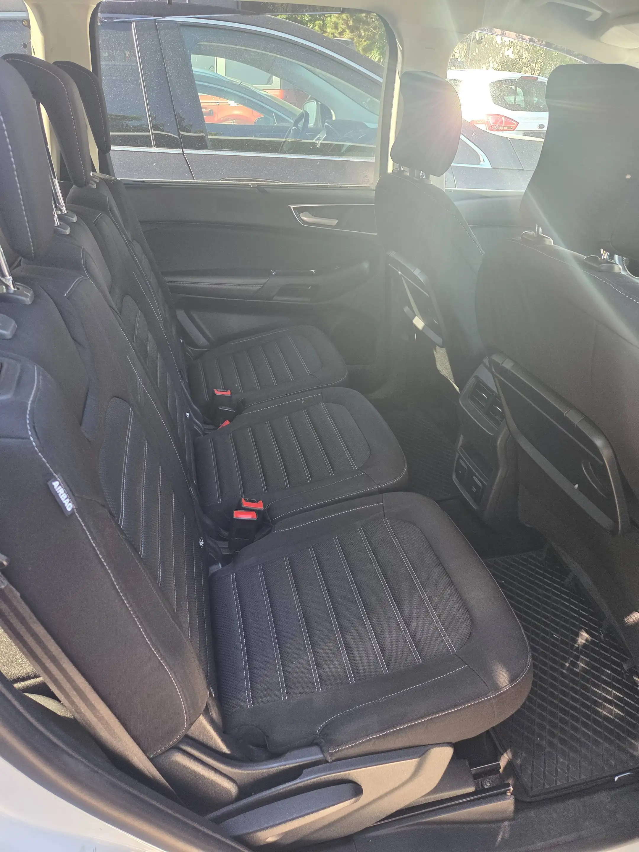 Ford Galaxy Titanium — photo 7