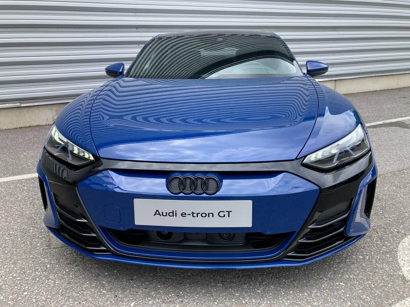 Audi e-tron GT quattro  -33% Vorführwagen LP € 132.804,-- Blau - 2