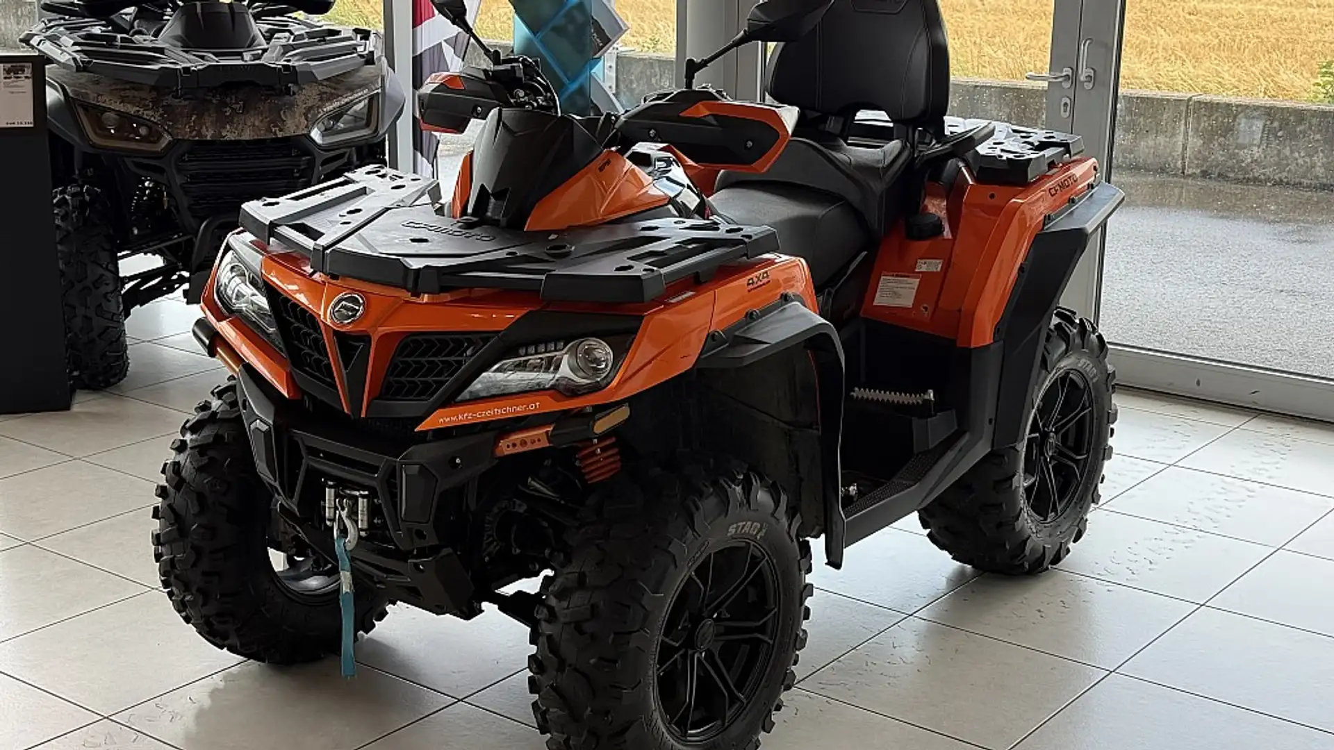 CFMOTO CForce 1000L DLX Servo - 1