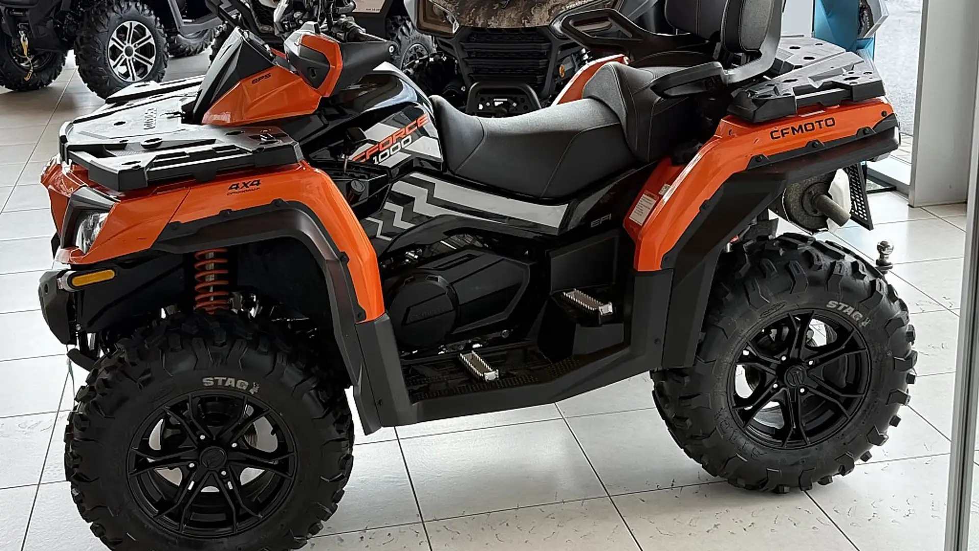 CFMOTO CForce 1000L DLX Servo - 2