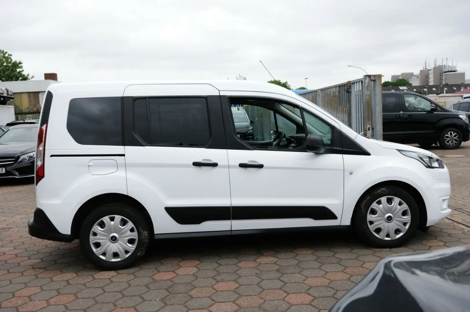 Ford Transit Connect 1.5 EcoBlue Kombi Tempomat Klimaaut DAB Sitz-Paket bijela - 2