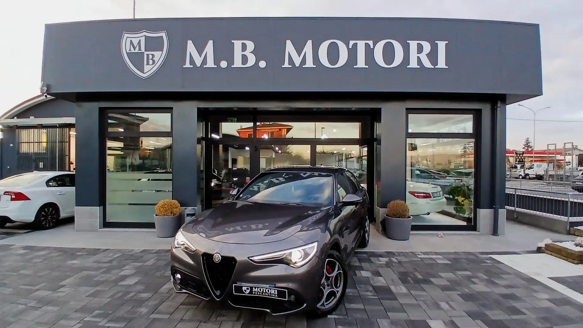 Alfa Romeo Stelvio Stelvio 2.2 auto *IMMATRICOLATA N1* Zwart - 1