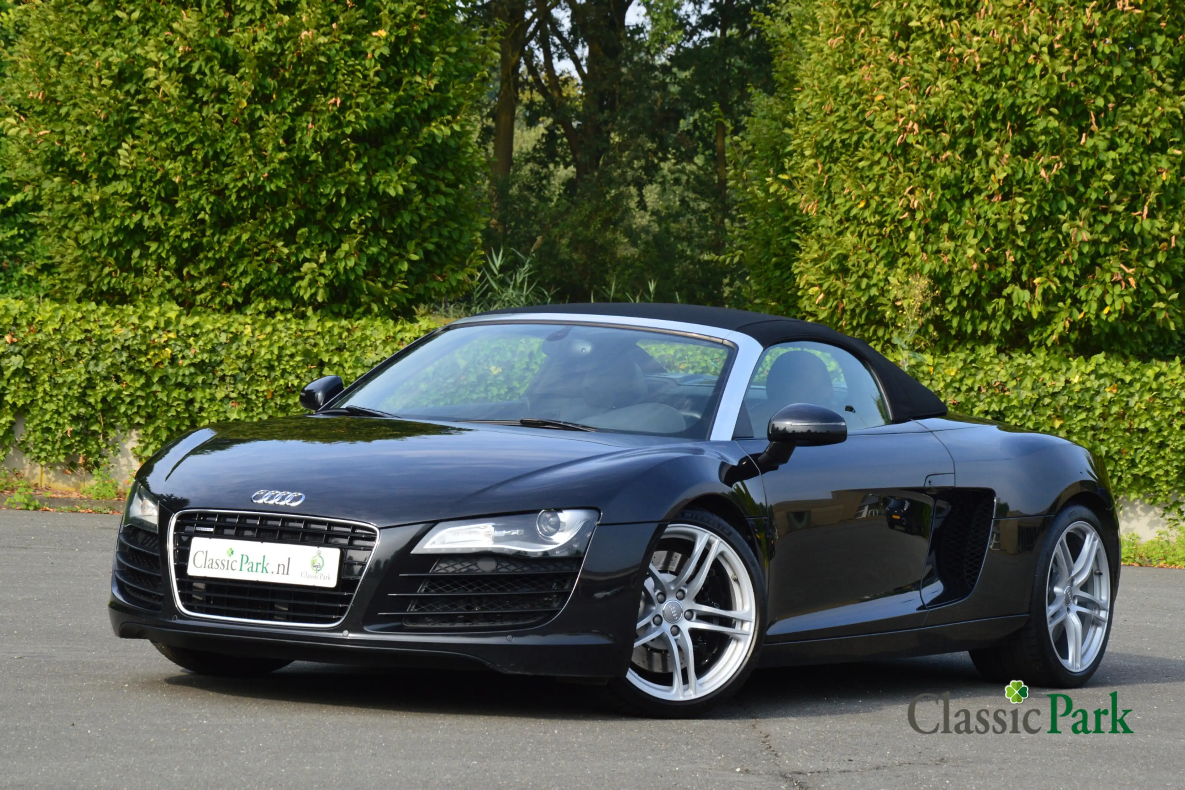 Audi R8 Spyder — photo 9