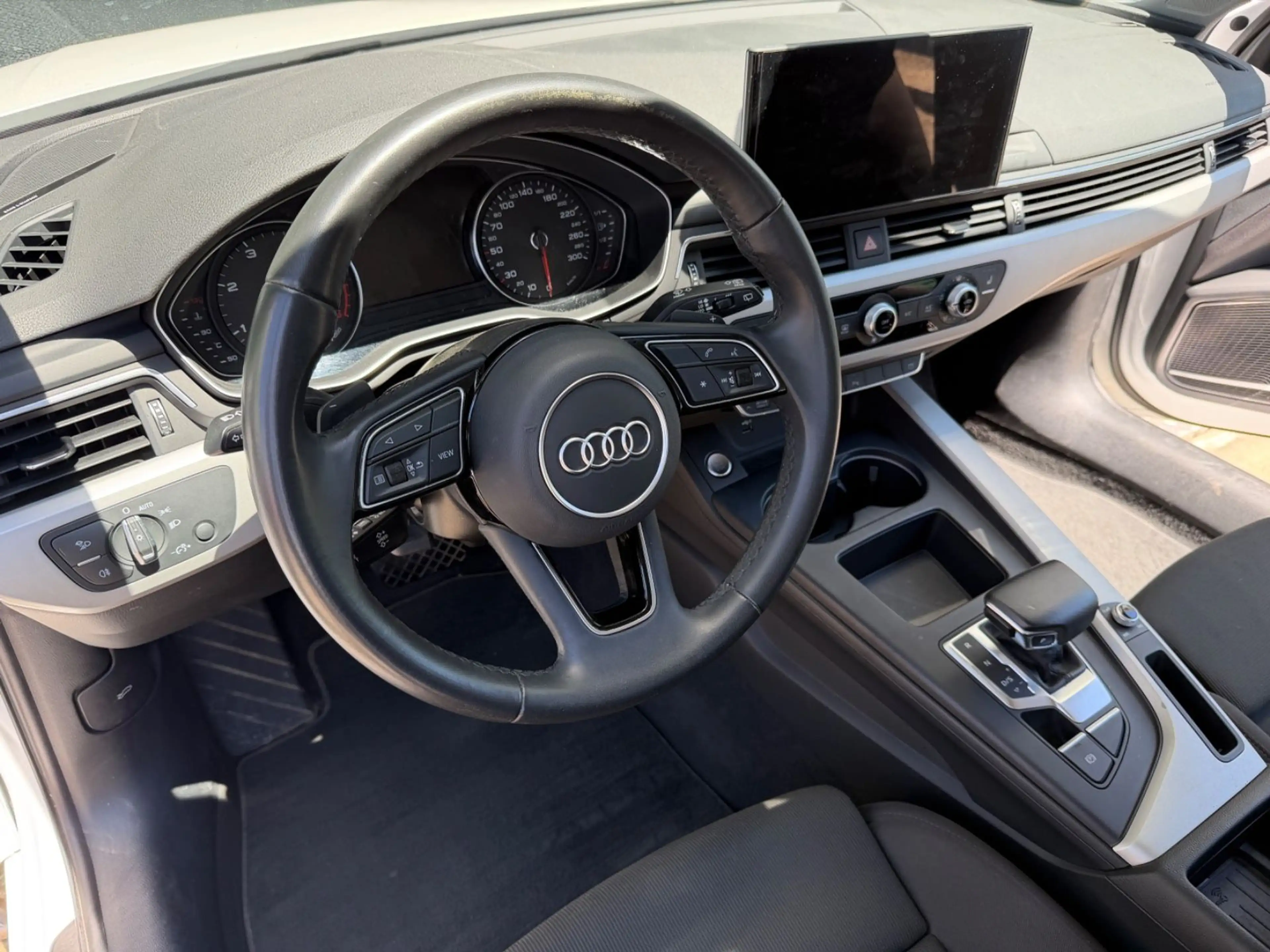 Audi A4 Avant 40 TDI DSG°AHK°LED°NAVI°STANDHZG.° — photo 14