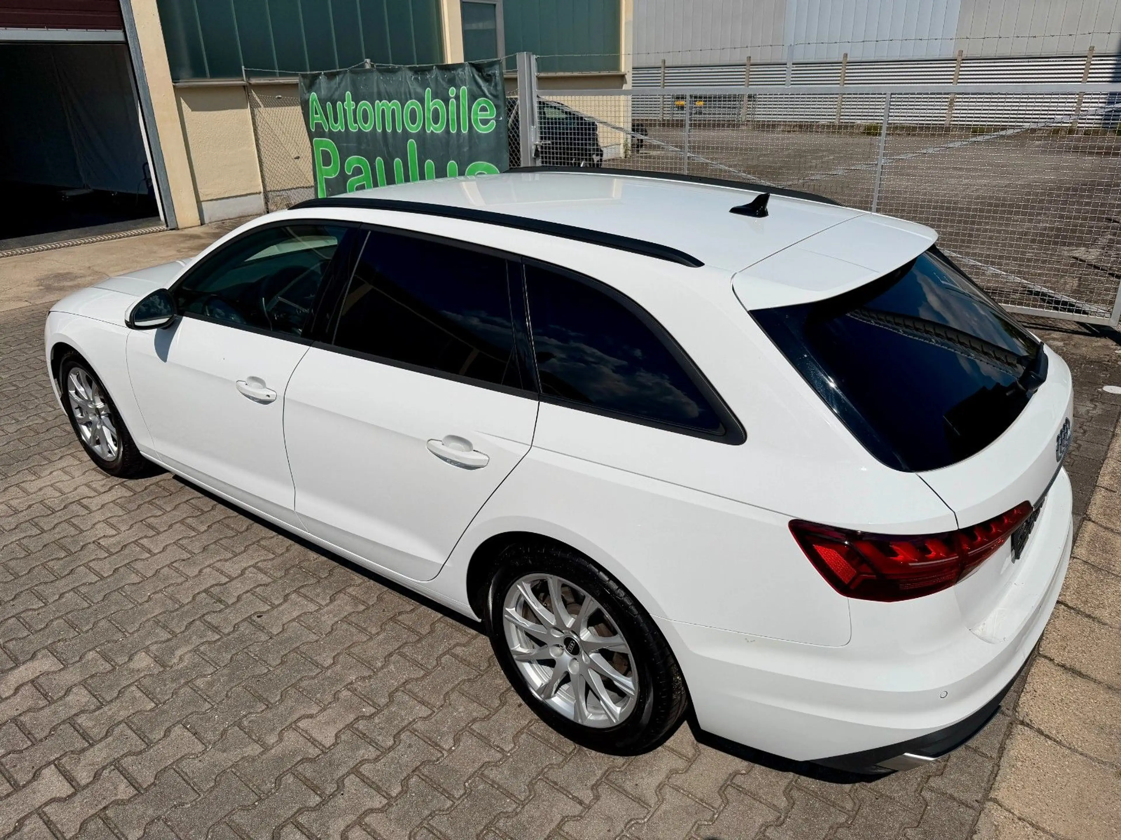Audi A4 Avant 40 TDI DSG°AHK°LED°NAVI°STANDHZG.° — photo 10