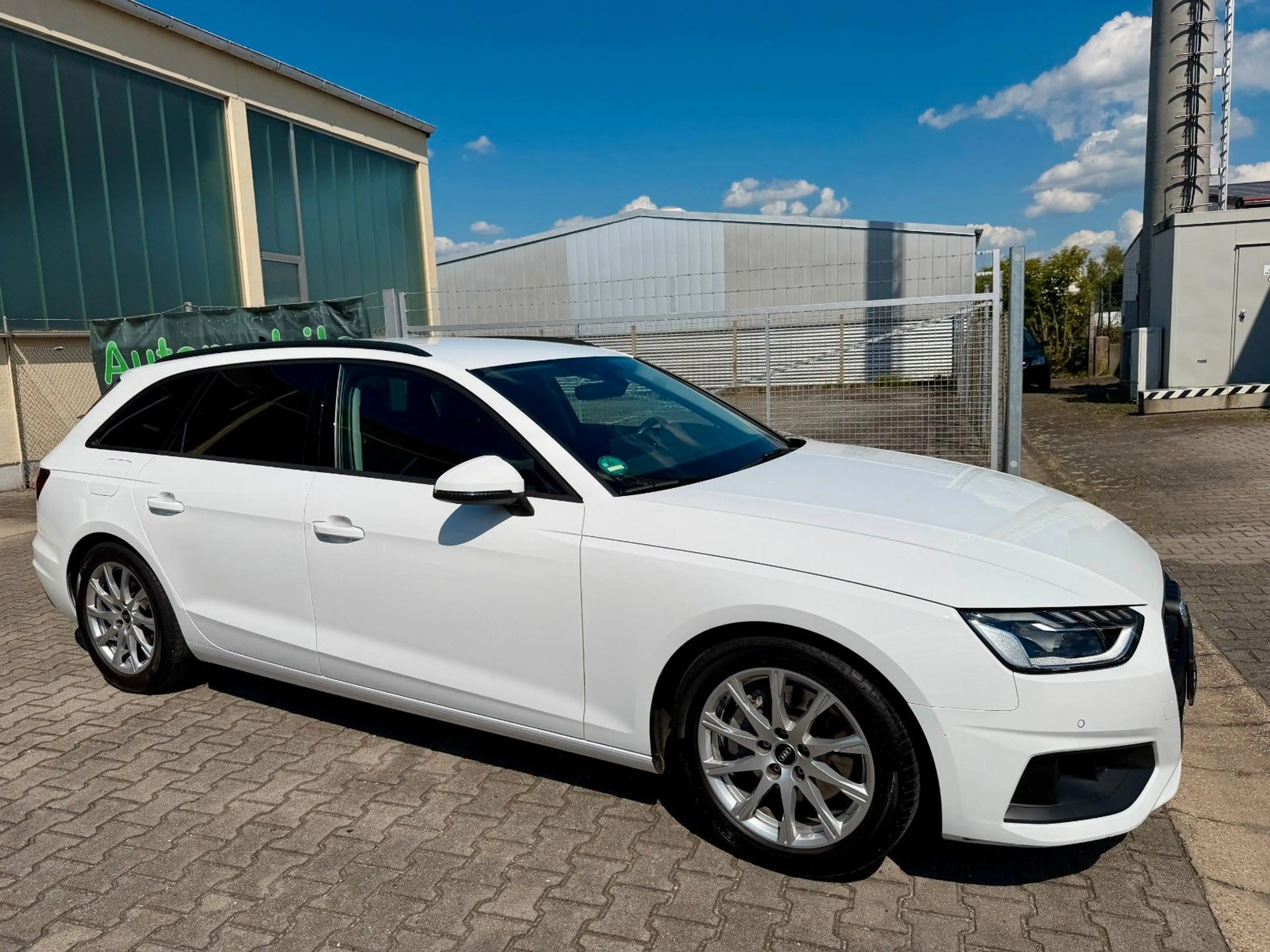 Audi A4 Avant 40 TDI DSG°AHK°LED°NAVI°STANDHZG.°