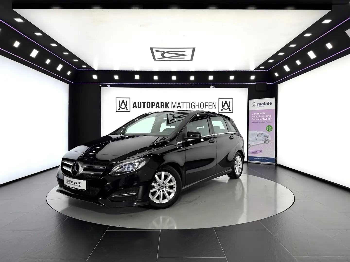 Mercedes-Benz B 180 d Style *LED*NAVI*PDC* Schwarz - 1