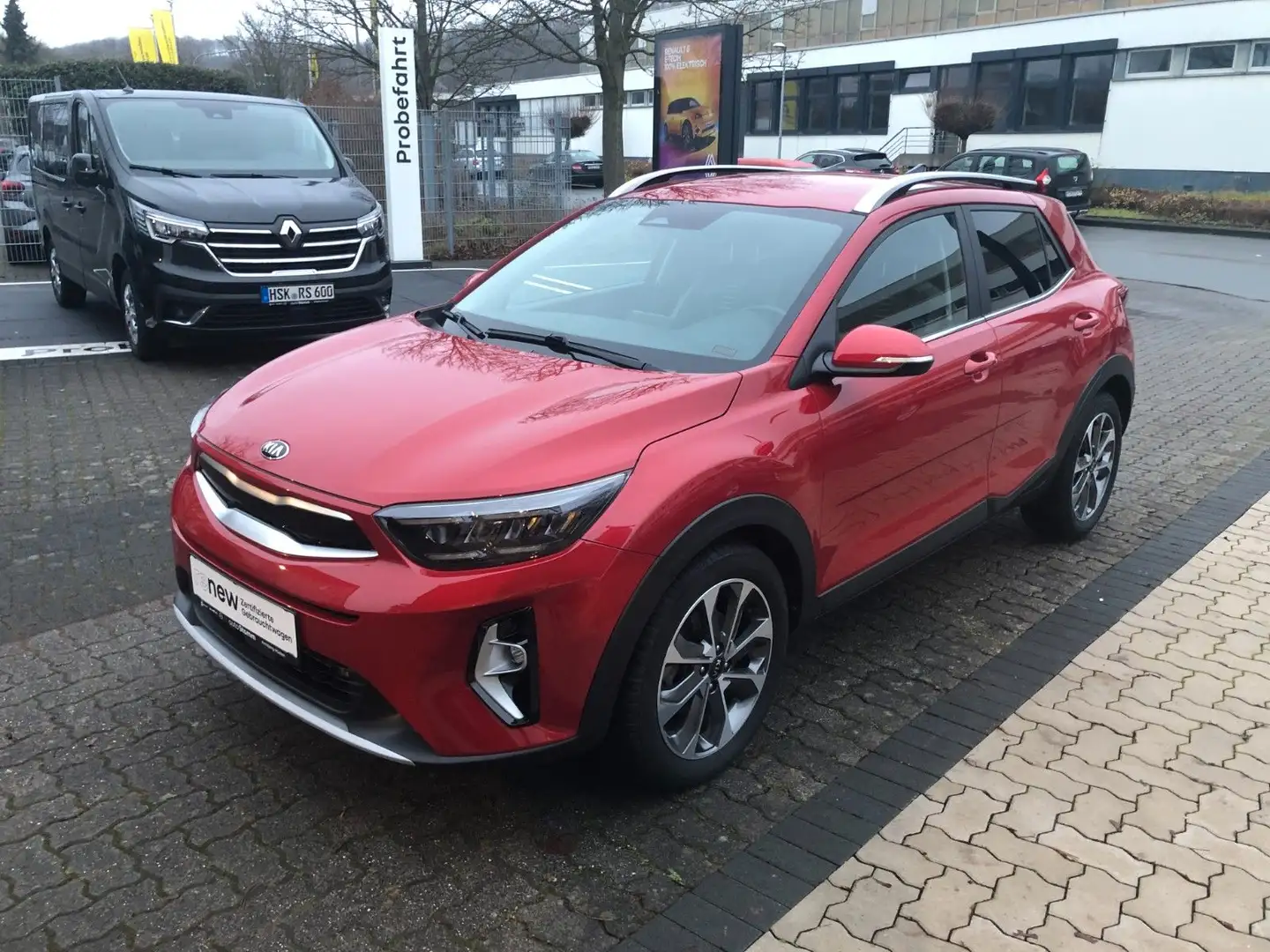 Kia Stonic Spirit LED SHZ CAM EPH Allw Lkrdhzg Navi Rouge - 1