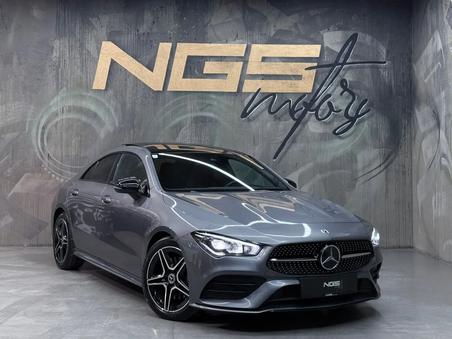 Mercedes-Benz CLA 200 d AMG LINE PANORAMA AMBIENTEB TOTKL SPURH BLACK N Gris - 1