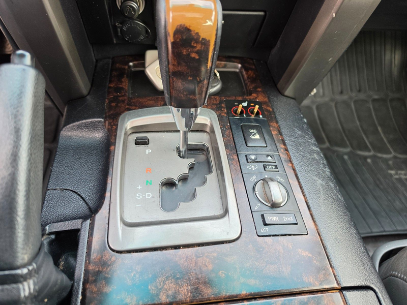Toyota Land Cruiser 200 Executive  V8 — photo 11