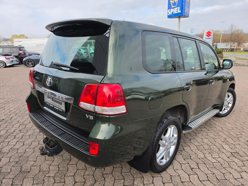 Toyota Land Cruiser 200 Executive  V8 — photo 2
