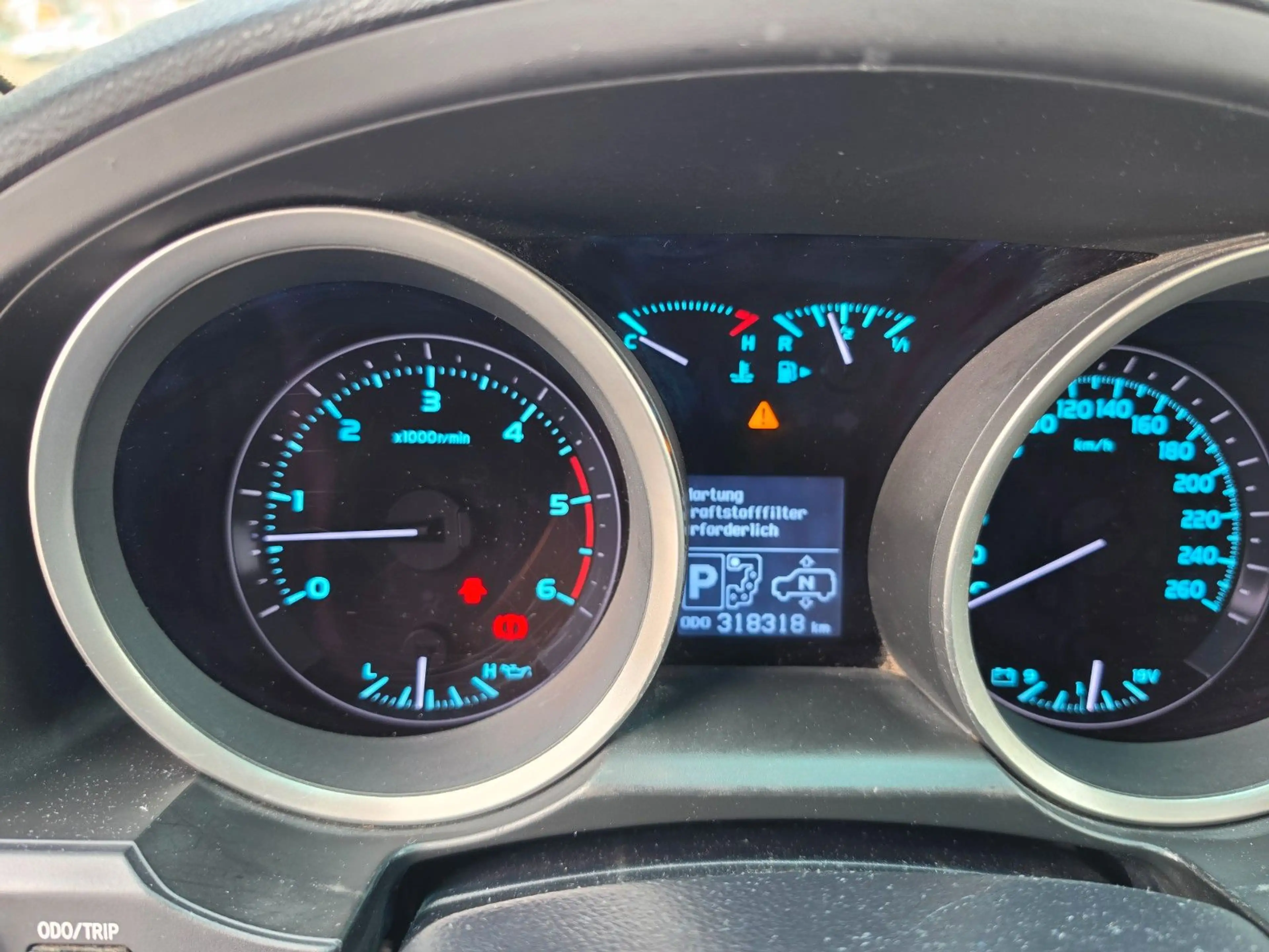 Toyota Land Cruiser 200 Executive V8 — photo 8