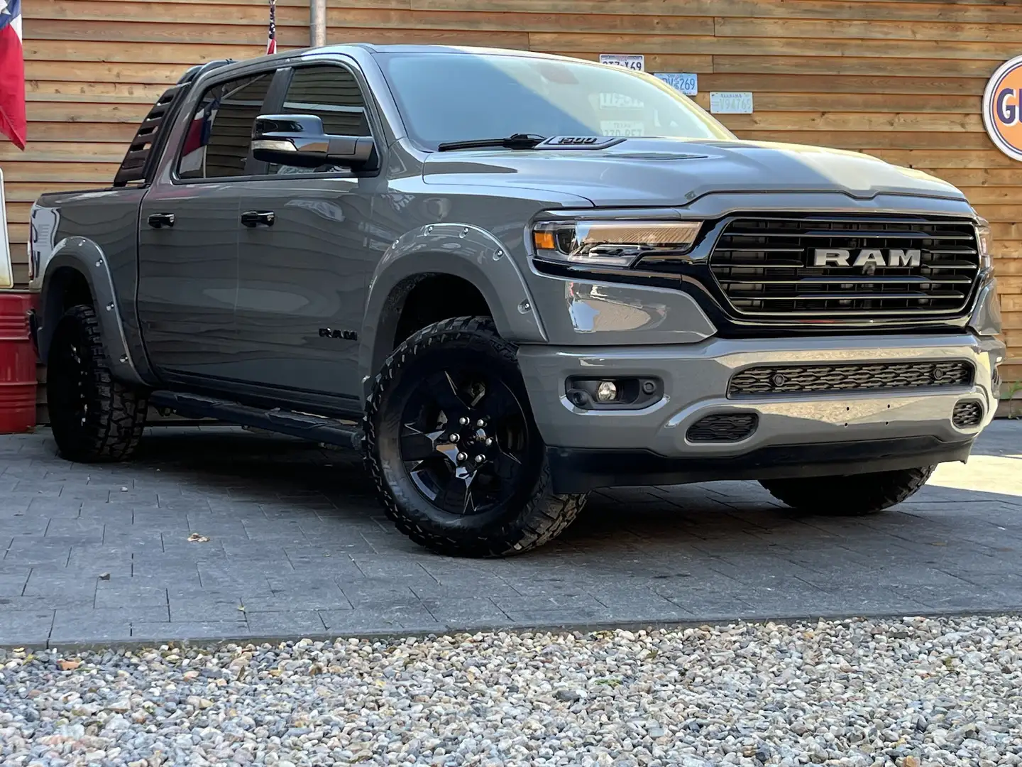 Dodge RAM 1500 BackCountry 5,7L 4x4 AHK LPG Alpine Grau - 2