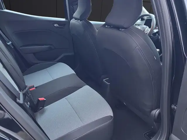 Renault Clio view 7