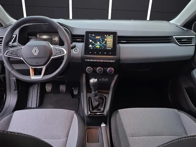 Renault Clio view 11