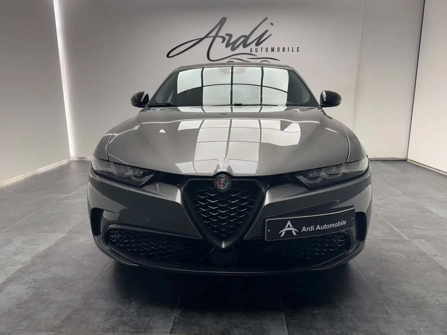 Alfa Romeo Tonale 1.5 MHEV *GARANTIE*1ER PROP*LED AMBIANCE*CARPLAY* Gris - 2
