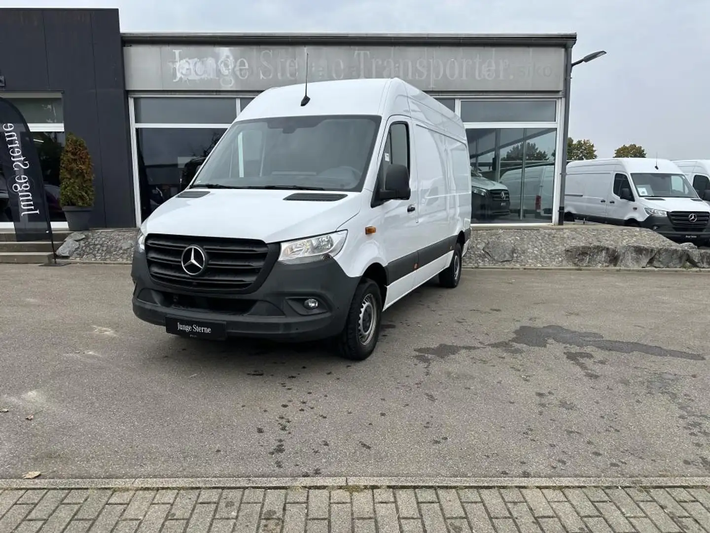 Mercedes-Benz Sprinter 317 CDI KA/L2H2/3665/NAVI/MBUX/360°/KAMERA/TEMPOMA Weiß - 2