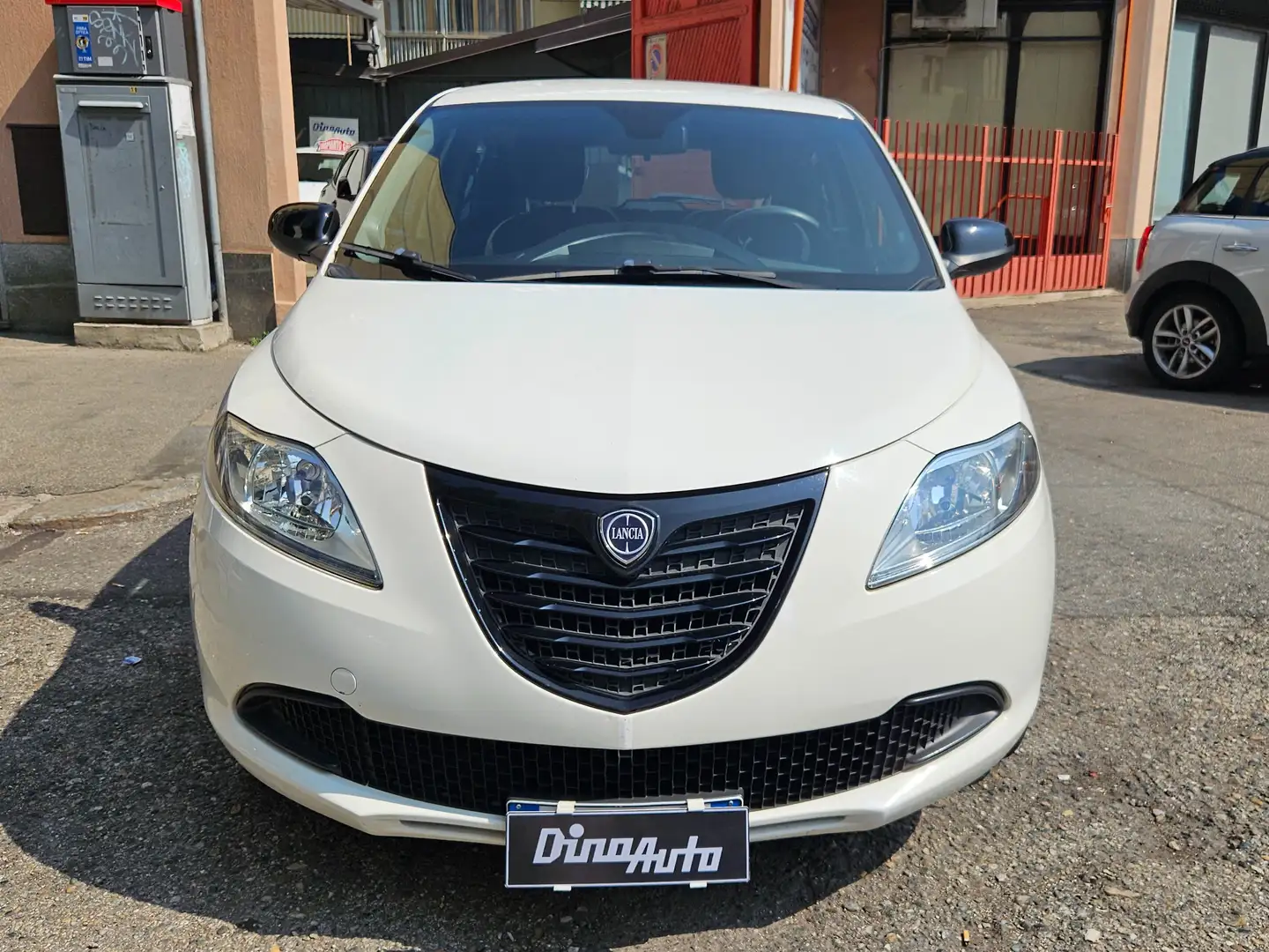 Lancia Ypsilon Ypsilon 1.2 8v Elefantino 69cv my14 Bianco - 2