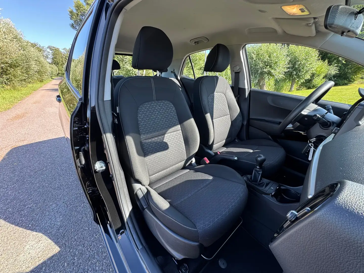 Kia Picanto 1.0 CVVT ComfortPlusLine Navigator / 1e Eigenaar / Negru - 2