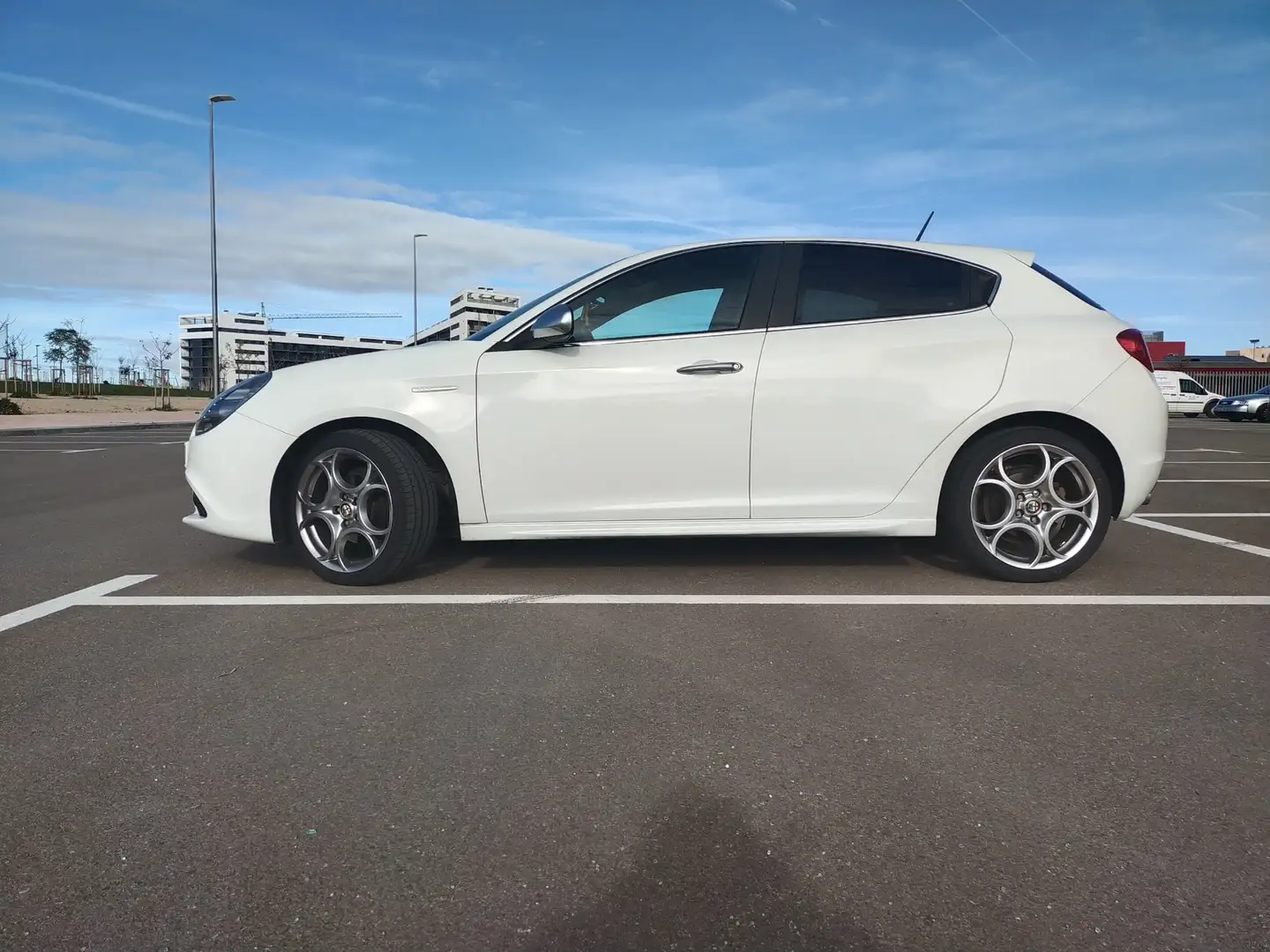 Alfa Romeo Giulietta 1.6JTDm Distinctive - 2