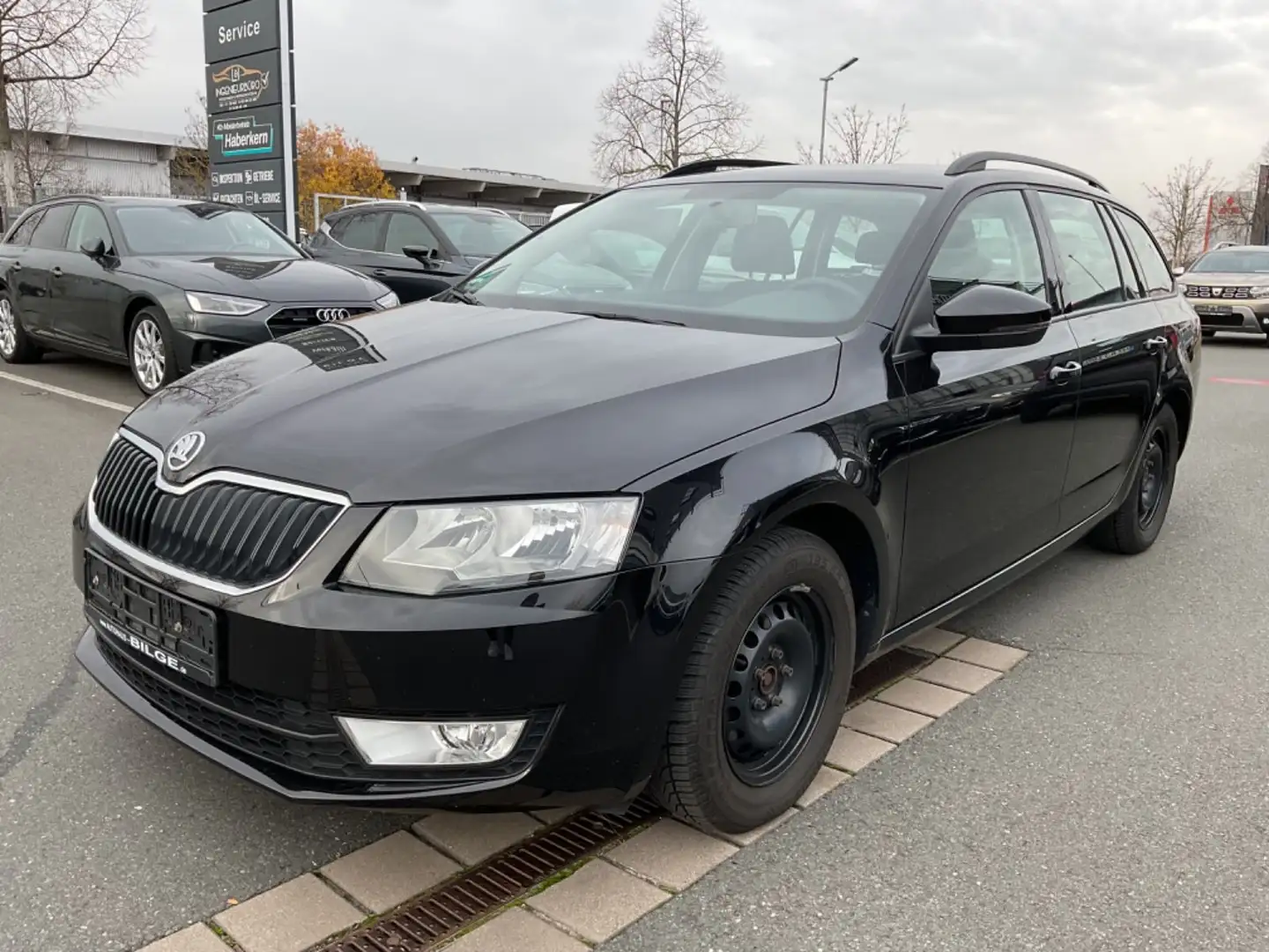 Skoda Octavia Combi Ambition Klima*Tempo*Aus 1. Hand Schwarz - 2