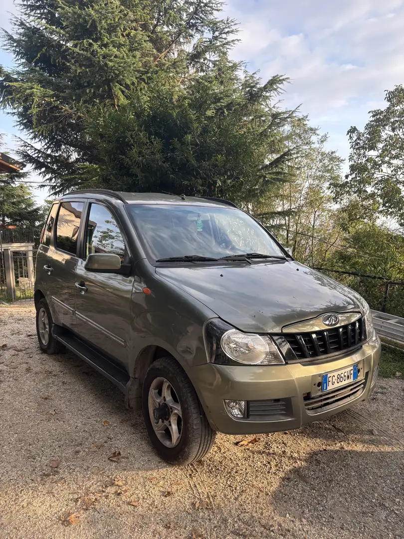 Mahindra Quanto 2.2 C8 4wd 5p.ti N1 - 1