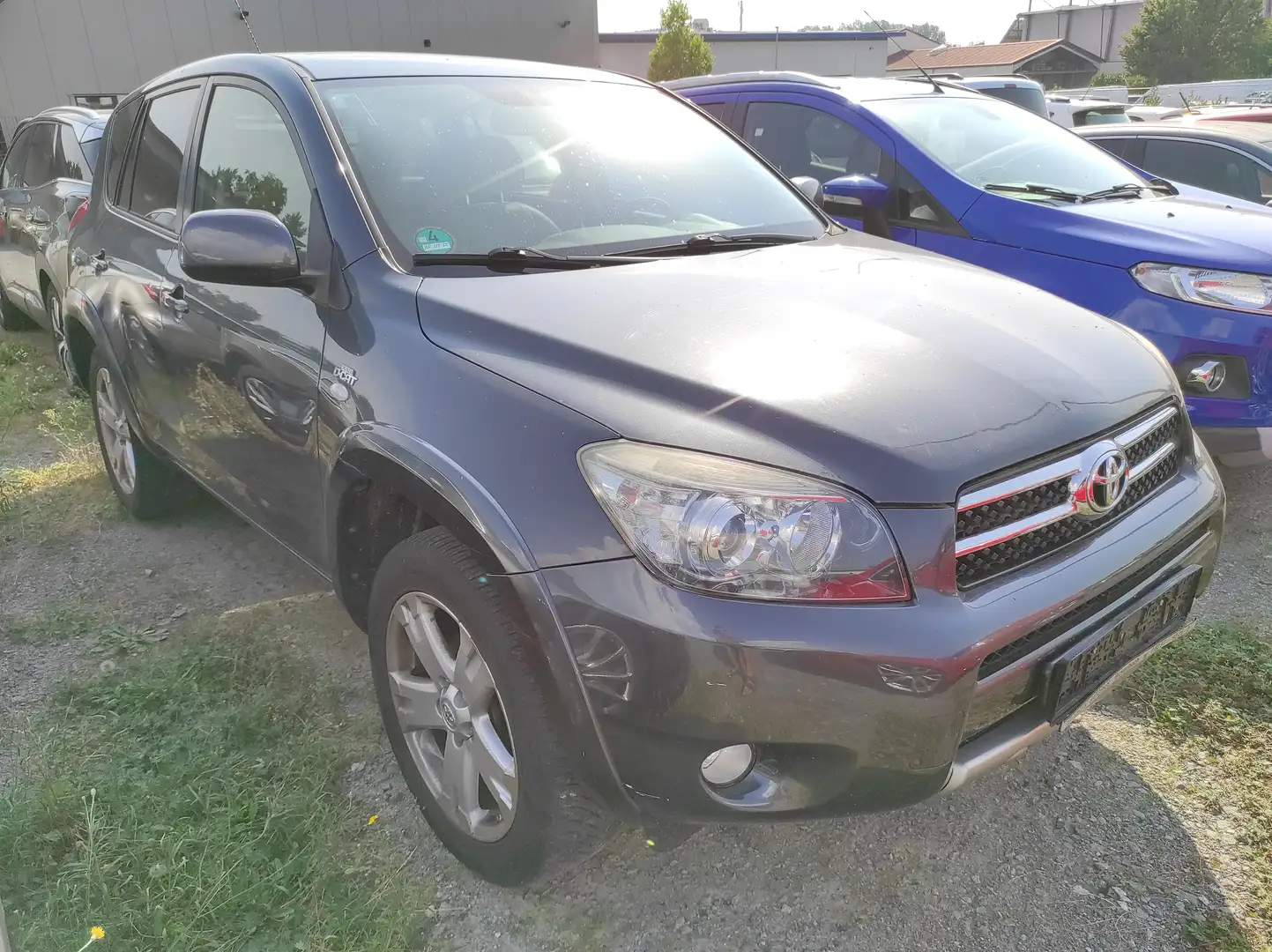 Toyota RAV 4 RAV4 Diesel 2.2 D-CAT 4x4 Sol TÜV 3-26 NAVI Grau - 2