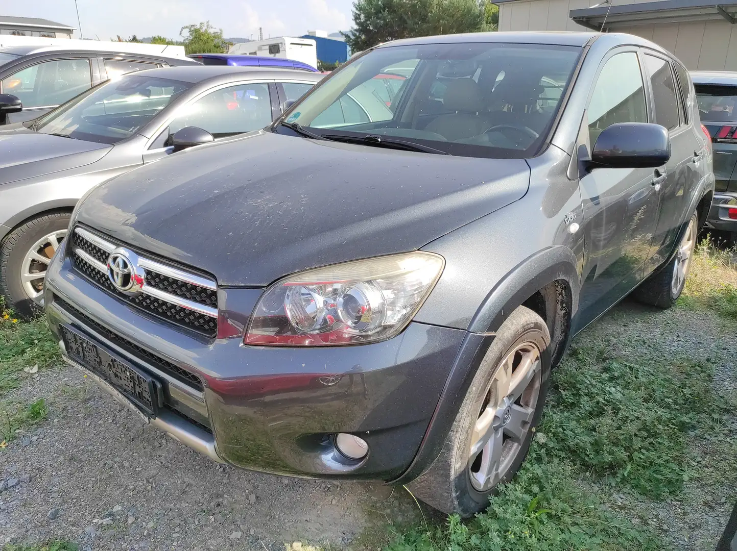 Toyota RAV 4 RAV4 Diesel 2.2 D-CAT 4x4 Sol TÜV 3-26 NAVI Grau - 1