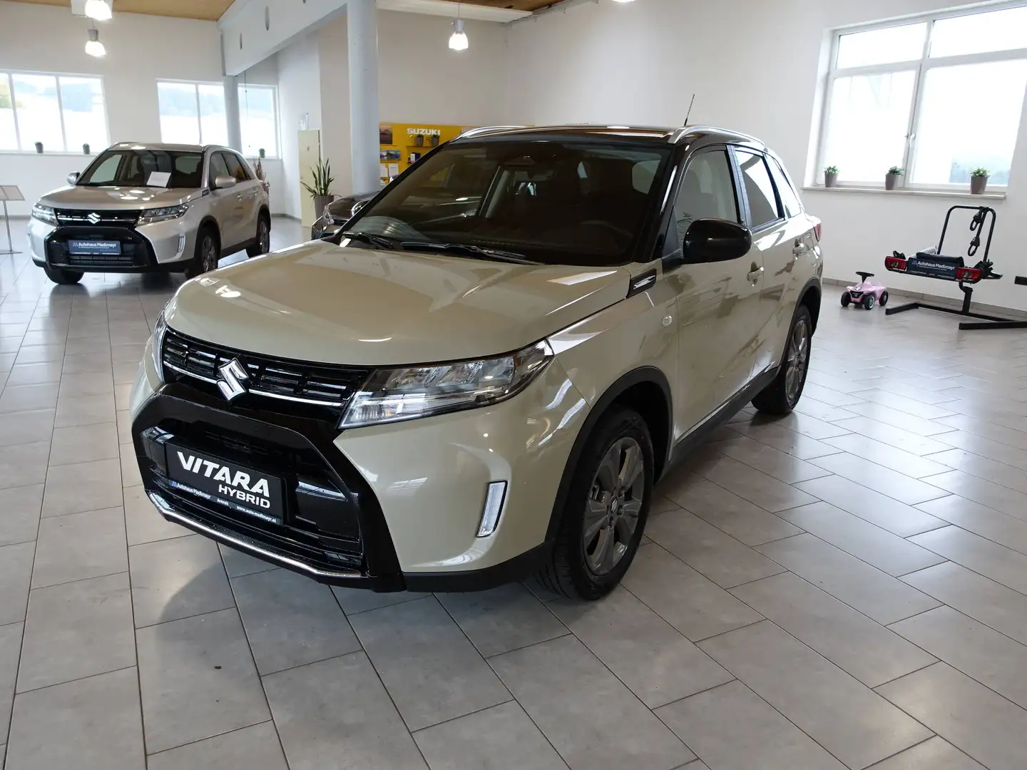 Suzuki Vitara VITARA 1.4 HYBRID 6AT shine *verkauft!* Beige - 1