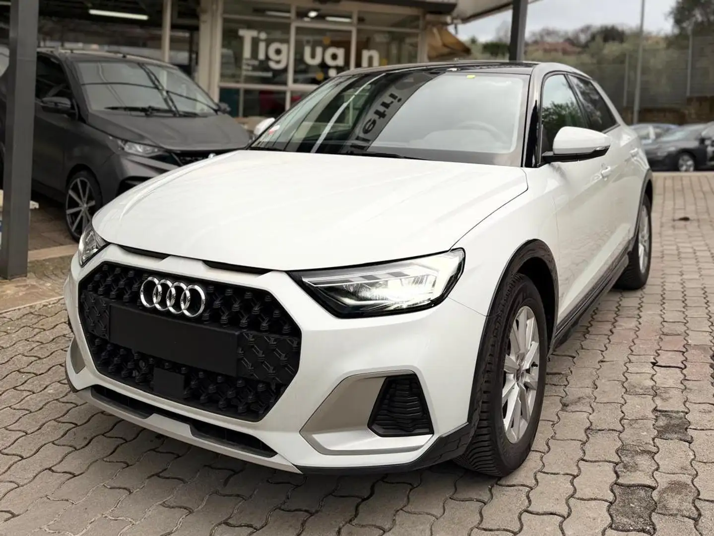 Audi A1 A1 allstreet 30 1.0 tfsi Business 116cv s tronic Weiß - 2