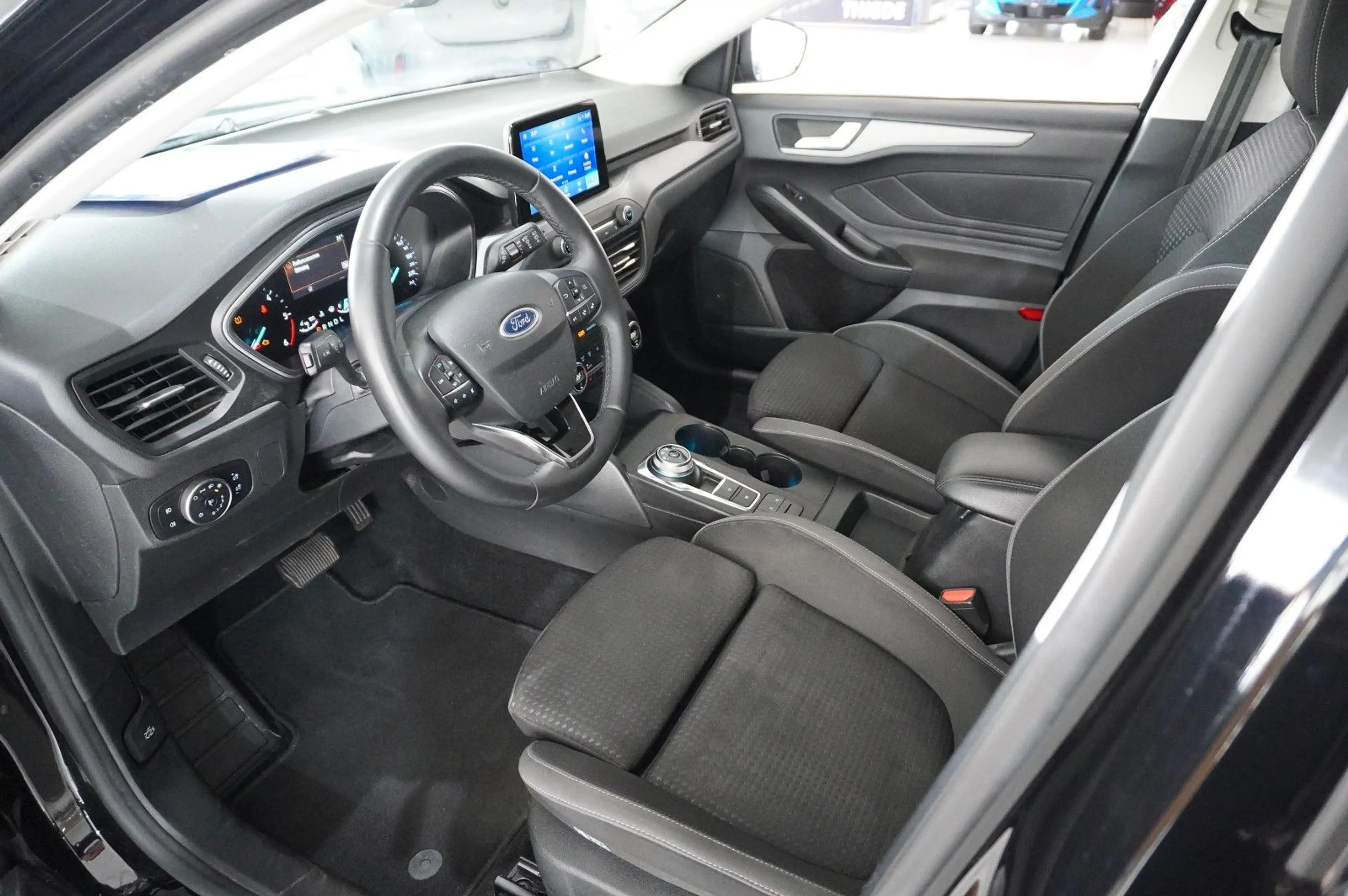 Ford Focus Turnier 1.5D COOL & CONN. NAVI/LED/SH/AHK — photo 13