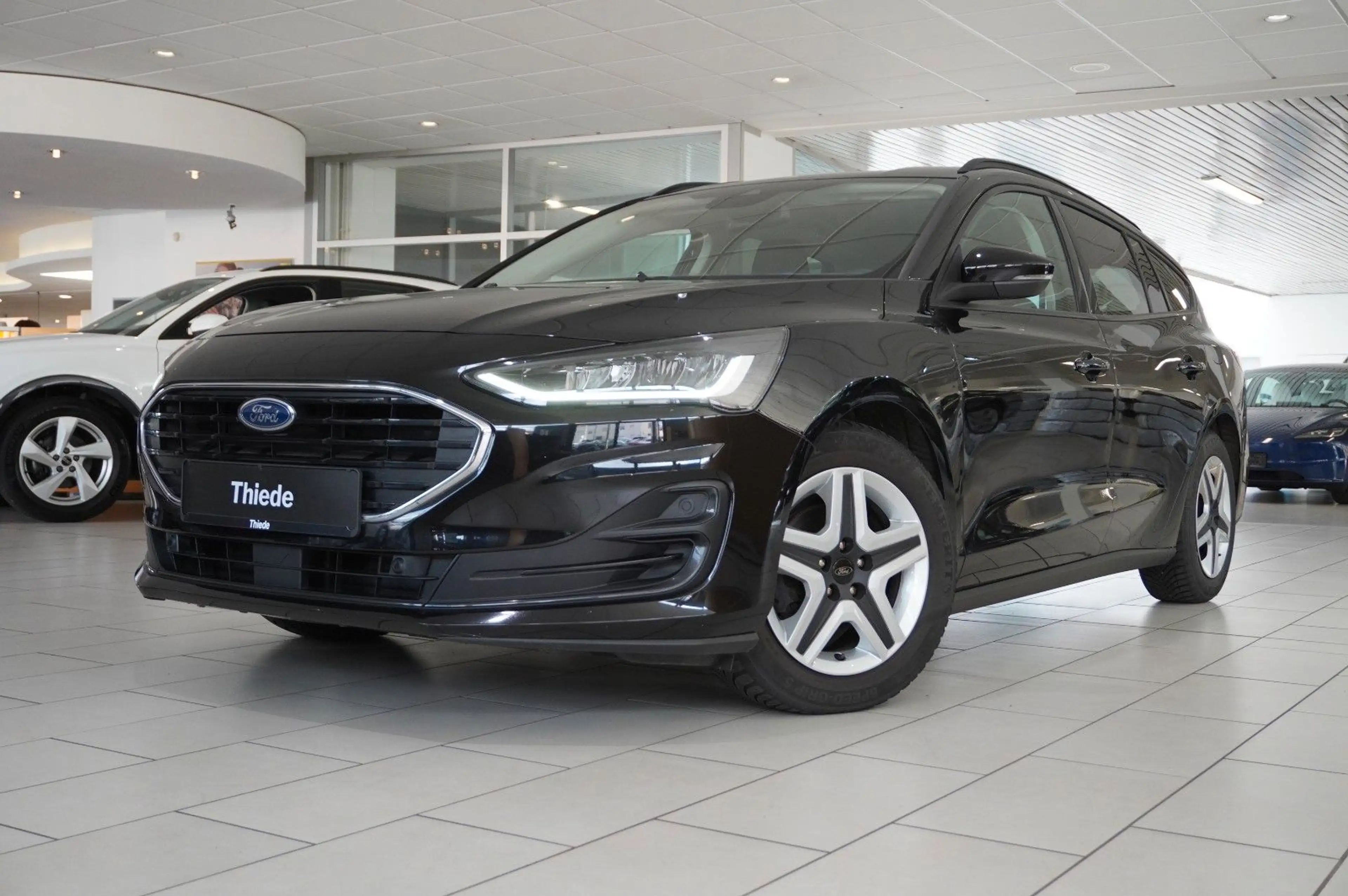 Ford Focus Turnier 1.5D COOL & CONN. NAVI/LED/SH/AHK — photo 4