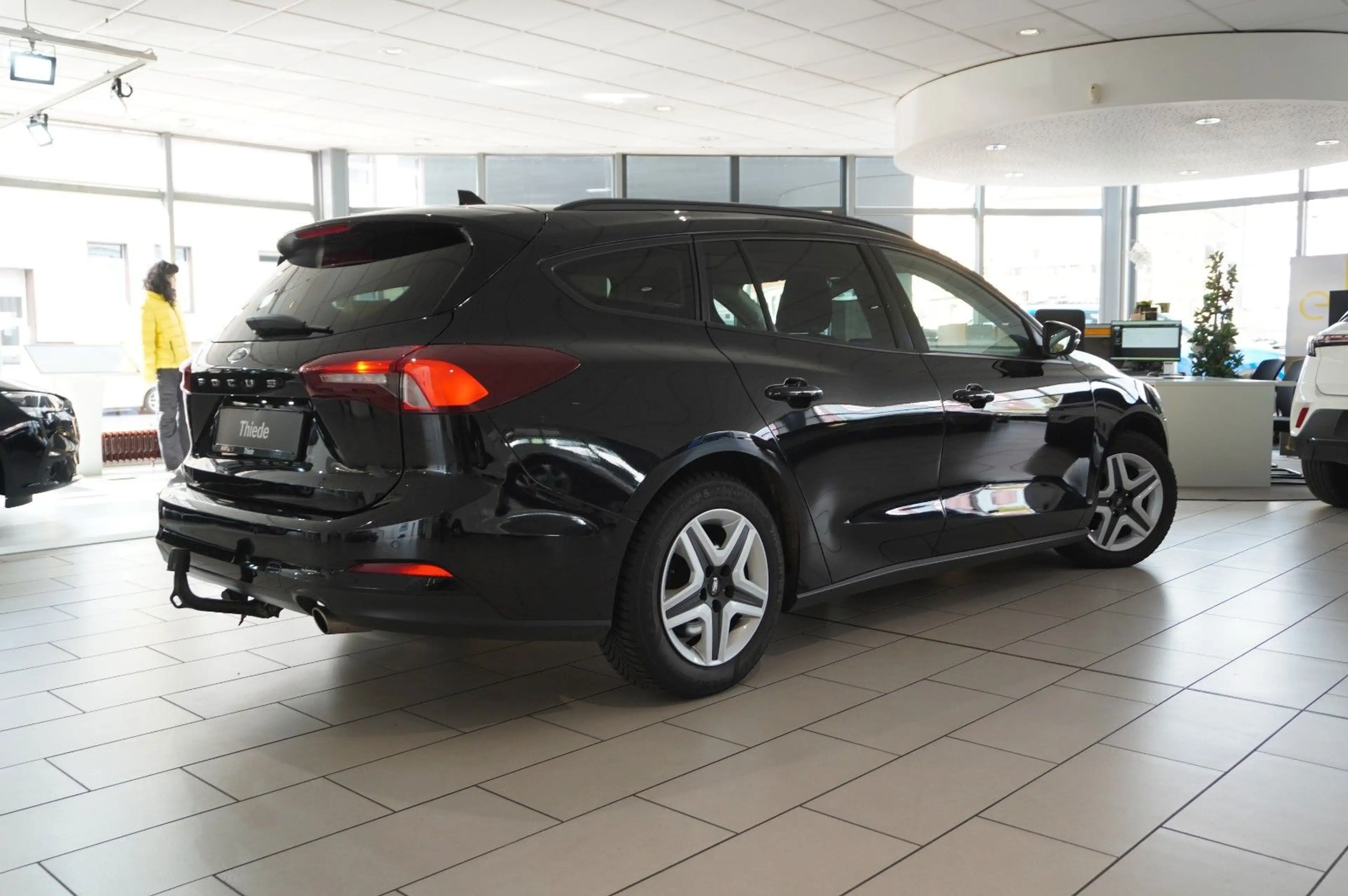 Ford Focus Turnier 1.5D COOL & CONN. NAVI/LED/SH/AHK — photo 9