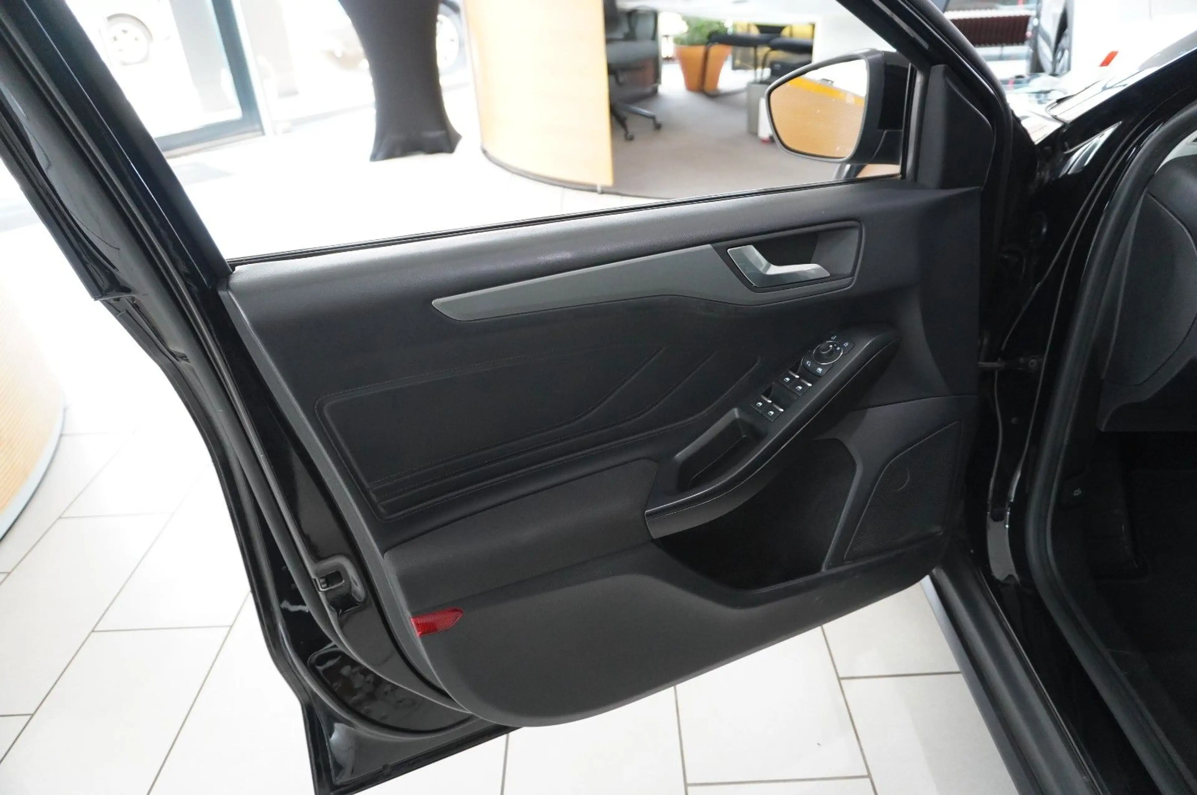 Ford Focus Turnier 1.5D COOL & CONN. NAVI/LED/SH/AHK — photo 15