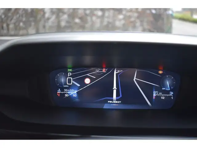 Peugeot 308 view 15