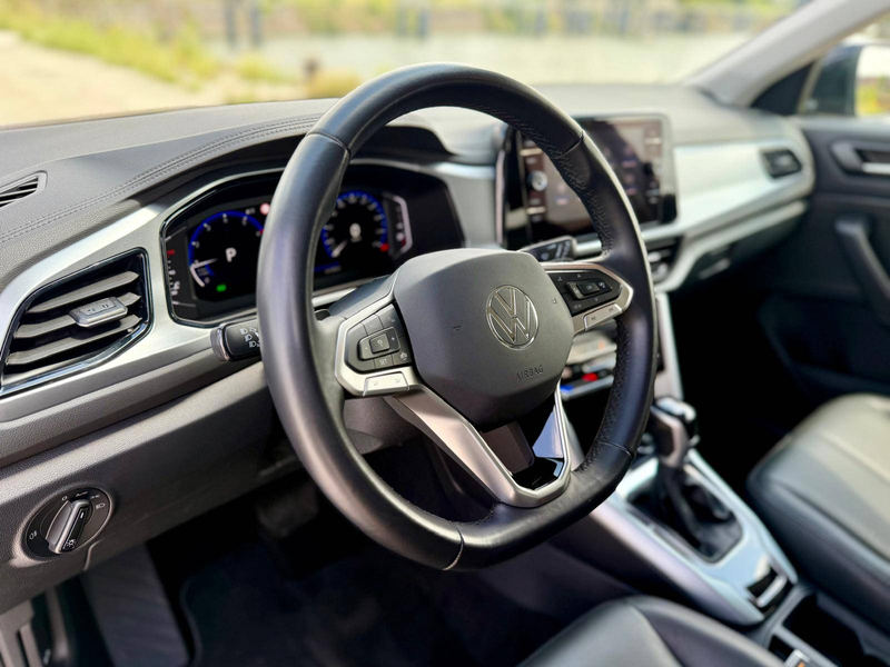 Volkswagen T-Roc 1.5TSI*DSG*Leather*CarPlay*LED*Historic*1st*Owner — photo 12
