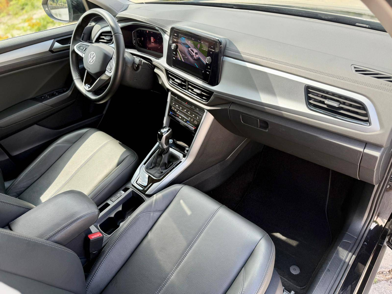 Volkswagen T-Roc 1.5TSI*DSG*Leather*CarPlay*LED*Historic*1st*Owner — photo 9