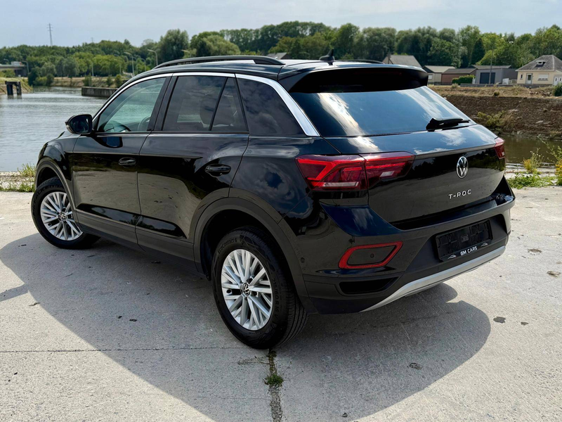 Volkswagen T-Roc 1.5TSI*DSG*Leather*CarPlay*LED*Historic*1st*Owner — photo 2